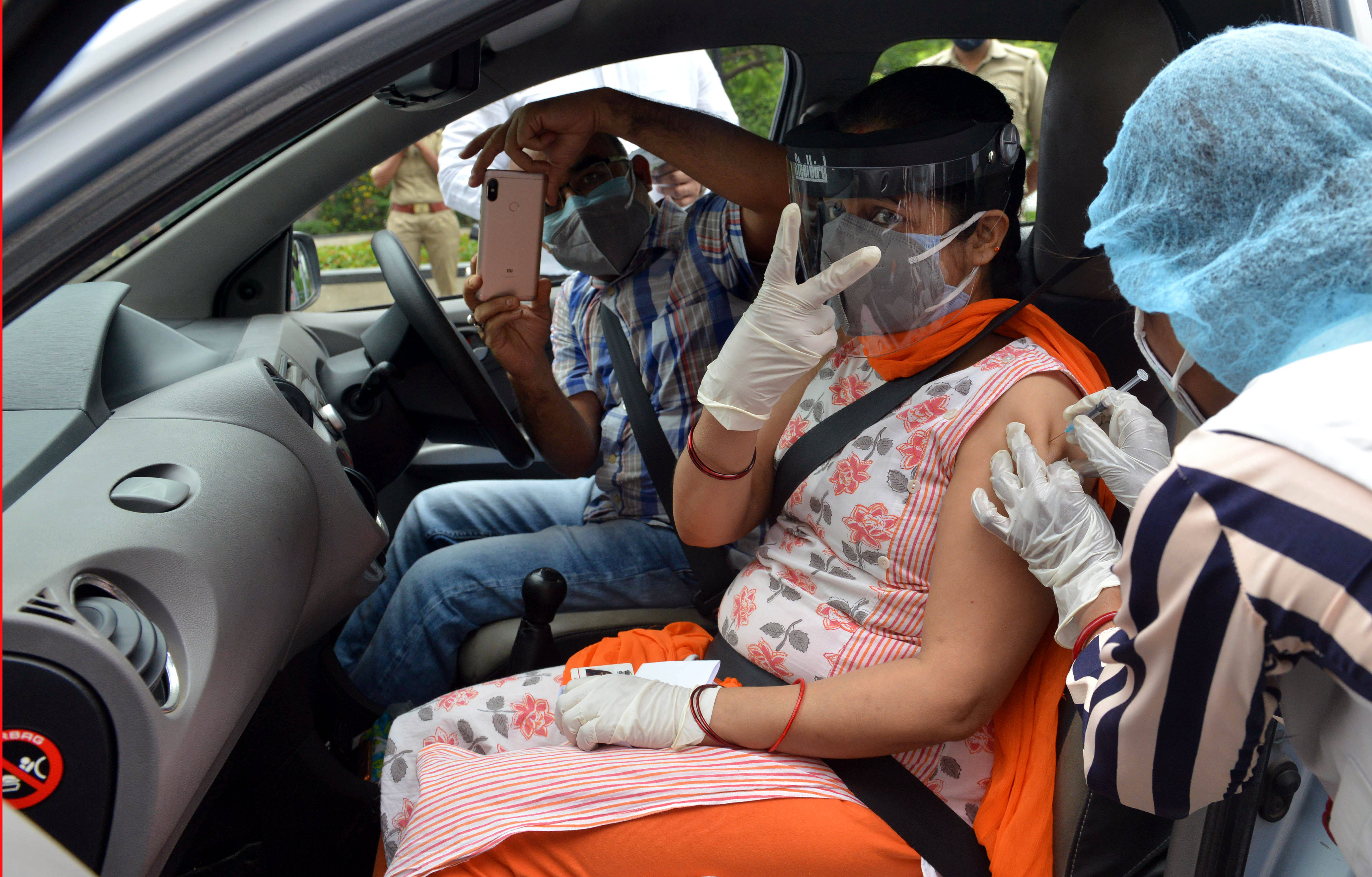 “31省新增本土2010例” 31省新增本土106例？-第1张图片