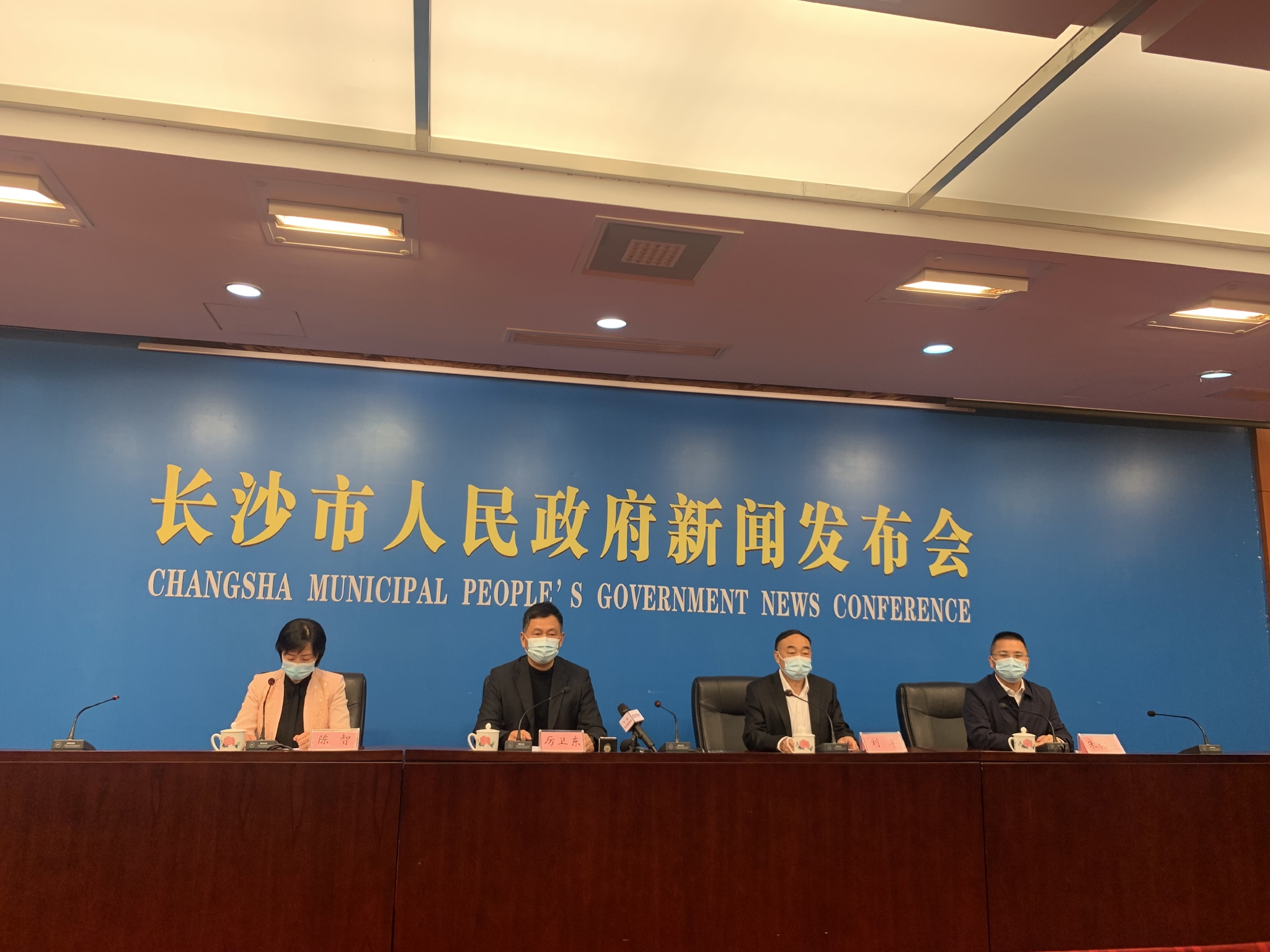 上海回应1人阳性全楼隔离〃上海2人阳性-第1张图片